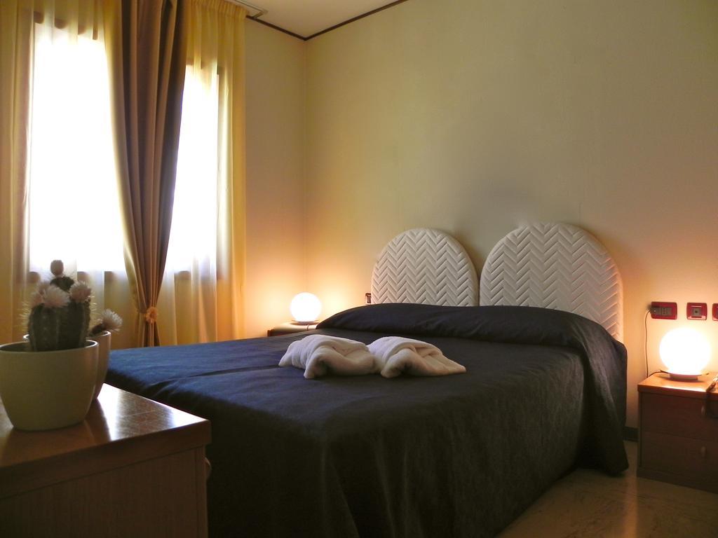 פלרמו Torreata Hotel & Residence מראה חיצוני תמונה